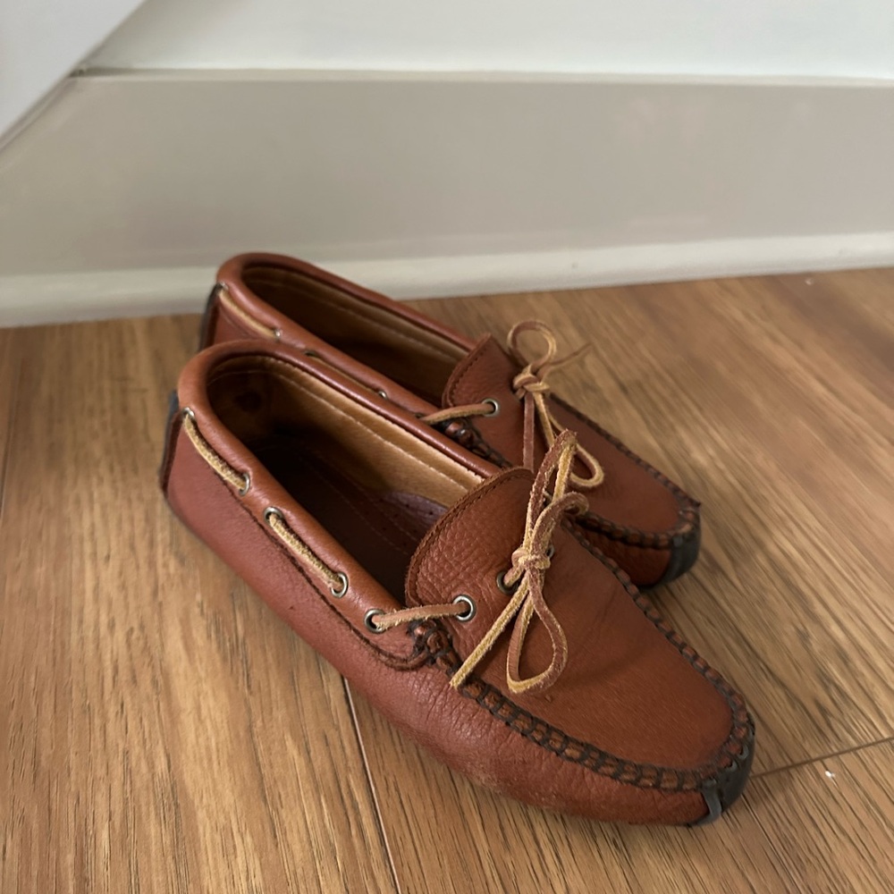 Minnetonka Leather Weekender Loafers 7.5